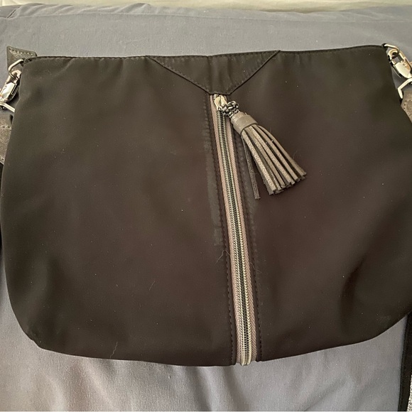 Stella & Dot Work Hard Play Hard Cross Body - Picture 2 of 5